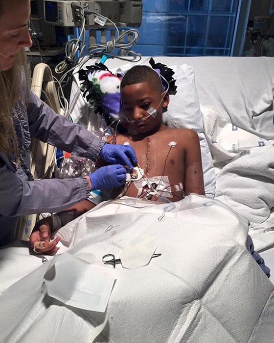 شاهد ما فعله الاب عندما استمع الى خفقان ابنته المتوفاة داخل صبي حي! صورة رقم 7 شاهد ما فعله الاب عندما استمع الى خفقان ابنته المتوفاة داخل صبي حي! صورة رقم 7