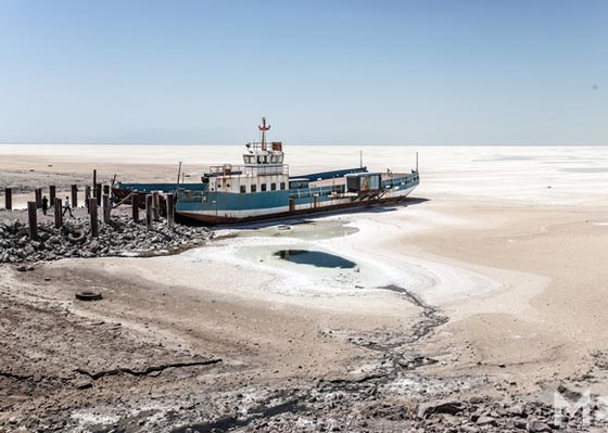  بحيرة ايرانية تتعرض لعملية ارهابيئية تكشفها اقمار ناسا من الفضاء صورة رقم 4