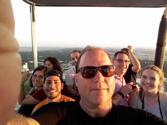 امريكا: مقتل 16 راكبا بعد تحول منطادهم الى كتلة من النار صورة رقم 1