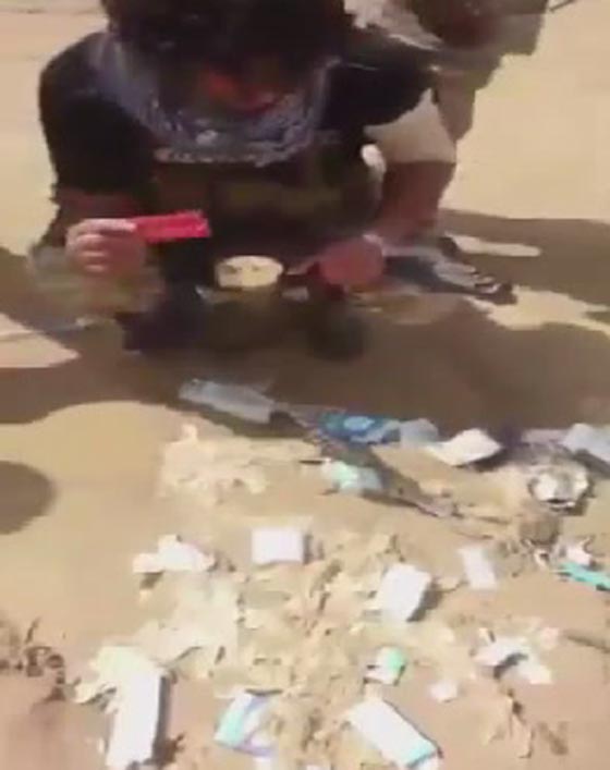 لماذا يتناول مقاتلو الحوثيين حبوب منع الحمل؟ شاهد الفيديو صورة رقم 2