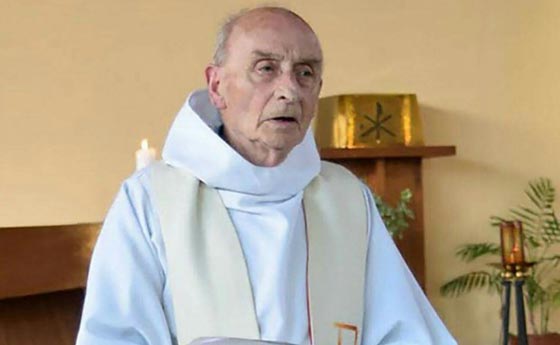 فرنسا: مسلمو سانت اتيان يتنكرون لجثة قاتل القس صورة رقم 3