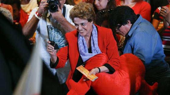 ديلما روسيف.. المقاتلة الشجاعة دفاعا عن الشعب البرازيلي صورة رقم 16