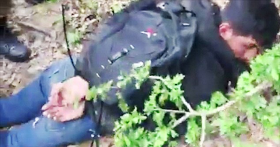 مصارع بلغاري يصطاد المهاجرين ويروعهم صورة رقم 8