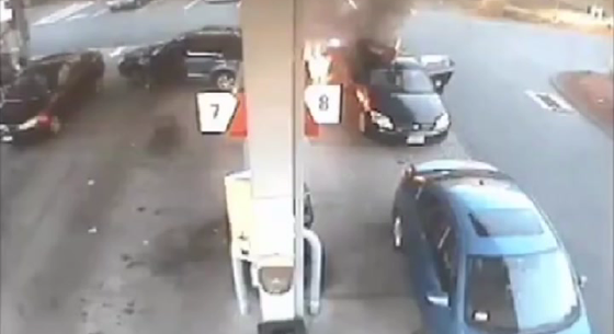 شاهدوا.. أم تنقذ ولديها وزوجها من الموت المحتم صورة رقم 3