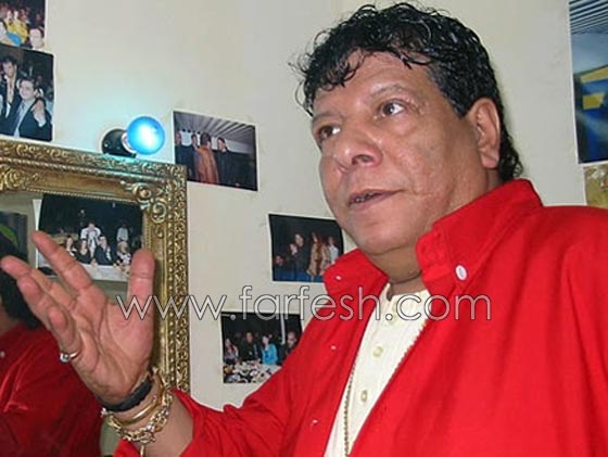 شعبان عبد الرحيم يرقص احتفالا بشفائة من كسر القدم والذراع صورة رقم 13