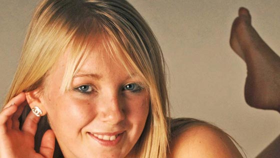 صور عائشة، عارضة أزياء شقراء مثيرة انضمت لتنظيم داعش   صورة رقم 6