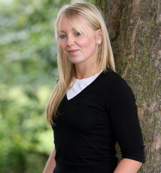 صور عائشة، عارضة أزياء شقراء مثيرة انضمت لتنظيم داعش   صورة رقم 4