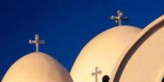 شقيقان متهمان بسرقة نصف مليون جنيه من داخل خزينة أحد الكنائس صورة رقم 1