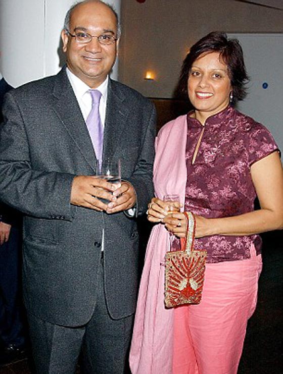 برلماني بريطاني يواجه فضيحة من العيار الثقيل صورة رقم 9