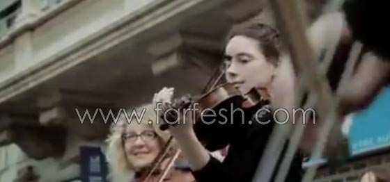 مجموعة عازفين تتحف المارة بسيمفونية رائعة من اجل البهجة  صورة رقم 5