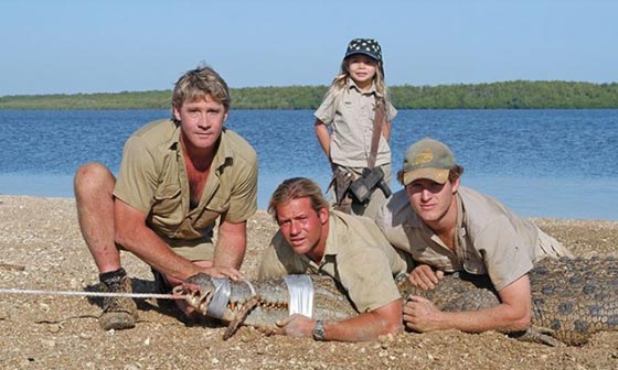 10 سنوات على رحيل (صائد التماسيح) بسبب لسعة سمكة سامة! صورة رقم 4