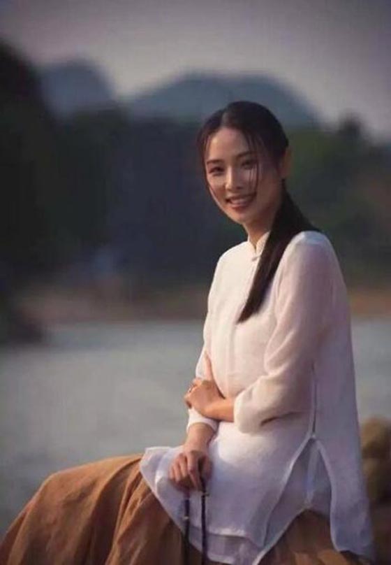 حارسة صينية في قمة العشرين تحصد لقب (اجمل حارسة في العالم) صورة رقم 3 حارسة صينية في قمة العشرين تحصد لقب (اجمل حارسة في العالم) صورة رقم 3