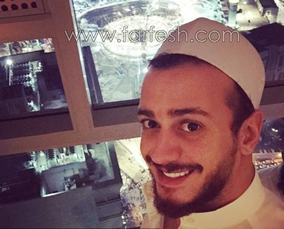 صور فنانين بملابس الاحرام: من ام كلثوم والعندليب الى سعد لمجرد وغادة عادل صورة رقم 17