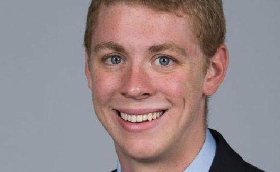 تظاهرة امام منزل مغتصب فتاة غادر السجن بعد 3 اشهر صورة رقم 6