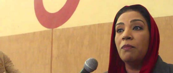 نائبة مصرية تصعد الى المنبر لتوصي الرجال بنسائهم فينفضون من حولها! صورة رقم 6