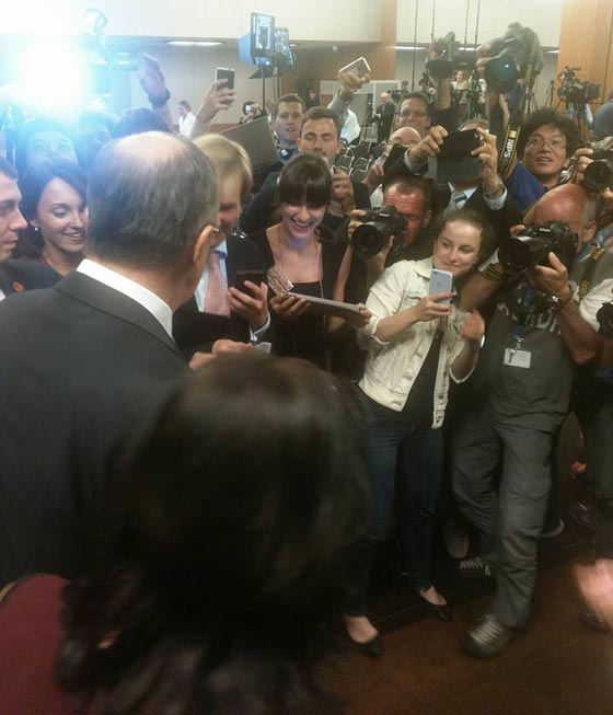  البيتزا على حساب كيري والفودكا على لافروف وهنيئا للصحفيين! صورة رقم 2