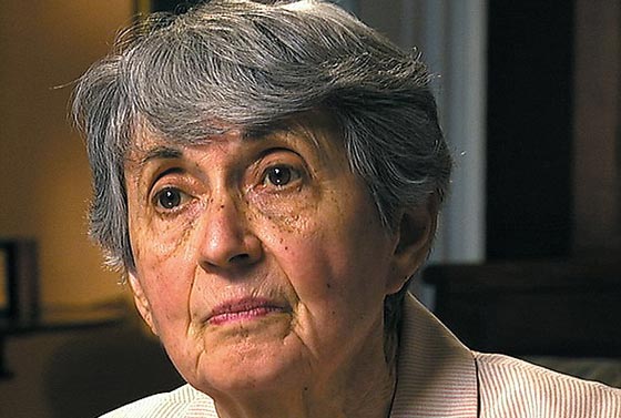   وفاة صاحبة اشهر قبلة خلدتها صورة في الحرب العالمية الثانية صورة رقم 9