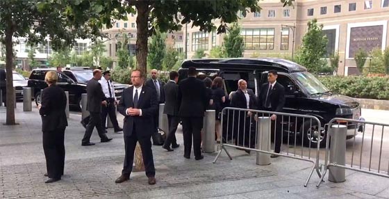 فيديو كلينتون تترنح وتكاد تسقط  يثير مزيدا من الشكوك حولها صورة رقم 3