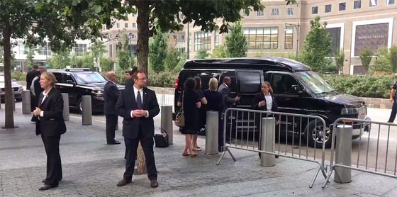 فيديو كلينتون تترنح وتكاد تسقط  يثير مزيدا من الشكوك حولها صورة رقم 5