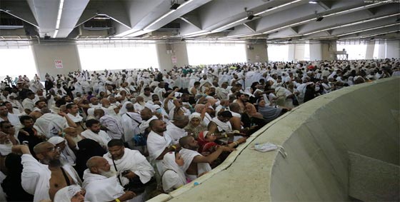  في أول أيام الأضحى: طلائع الحجاج تصل الى منى لرمي الجمرات  صورة رقم 1