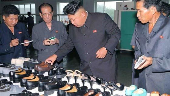 تصرفات طريفة وغريبة لزعيم كوريا الشمالية كيم جون أون صورة رقم 15 تصرفات طريفة وغريبة لزعيم كوريا الشمالية كيم جون أون صورة رقم 15