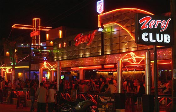 اليونان: كحول مغشوش يصيب سائحة بالعمى ومخدرات القنبلة للشباب! صورة رقم 2 اليونان: كحول مغشوش يصيب سائحة بالعمى ومخدرات القنبلة للشباب! صورة رقم 2