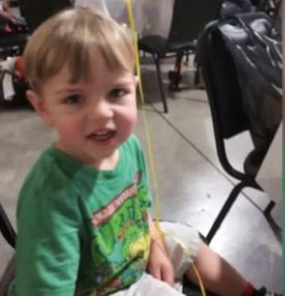 مأساة طفل ابن عامين يموت اختناقا في الحضانة تحت كرسي  صورة رقم 10