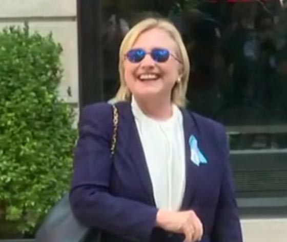 هل خدعت هيلاري كلينتون الامريكيين واستعانت بـ (شبيهة) لها لاخفاء مرضها؟ صورة رقم 7