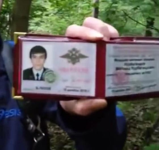 فيديو مؤلم: شرطي داغستانيي رفض طلب مختطفيه فيتم اعدامه فورا صورة رقم 3 فيديو مؤلم: شرطي داغستانيي رفض طلب مختطفيه فيتم اعدامه فورا صورة رقم 3