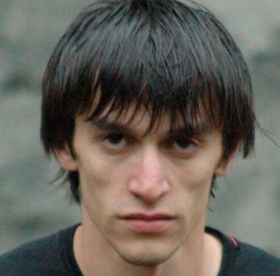 فيديو مؤلم: شرطي داغستانيي رفض طلب مختطفيه فيتم اعدامه فورا صورة رقم 4 فيديو مؤلم: شرطي داغستانيي رفض طلب مختطفيه فيتم اعدامه فورا صورة رقم 4