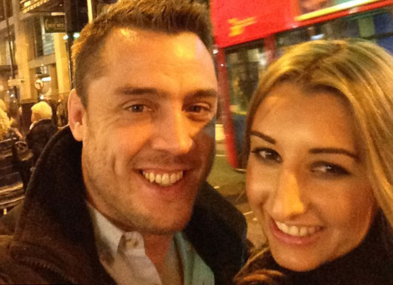 رجل ينشر صورة زوجته على موقع إي بي ويعرضها للبيع!   صورة رقم 4