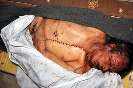 عائلة القذافي تعرض 25 مليون دولار على الرجل الذي يعرف موضع قبره صورة رقم 3 عائلة القذافي تعرض 25 مليون دولار على الرجل الذي يعرف موضع قبره صورة رقم 3