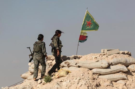 لعنة الرايات والأعلام تجتاح سوريا.. وليس لرائحة النصر راية! صورة رقم 5 لعنة الرايات والأعلام تجتاح سوريا.. وليس لرائحة النصر راية! صورة رقم 5