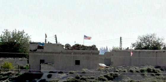 لعنة الرايات والأعلام تجتاح سوريا.. وليس لرائحة النصر راية! صورة رقم 6 لعنة الرايات والأعلام تجتاح سوريا.. وليس لرائحة النصر راية! صورة رقم 6