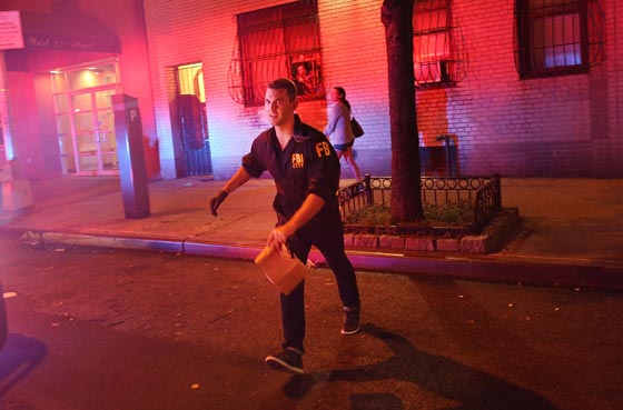 عشرات الجرحى في انفجار عبوة ناسفة في مانهاتن نيويورك صورة رقم 6