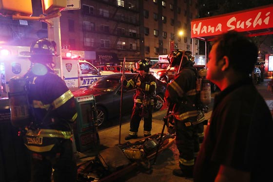 عشرات الجرحى في انفجار عبوة ناسفة في مانهاتن نيويورك صورة رقم 18