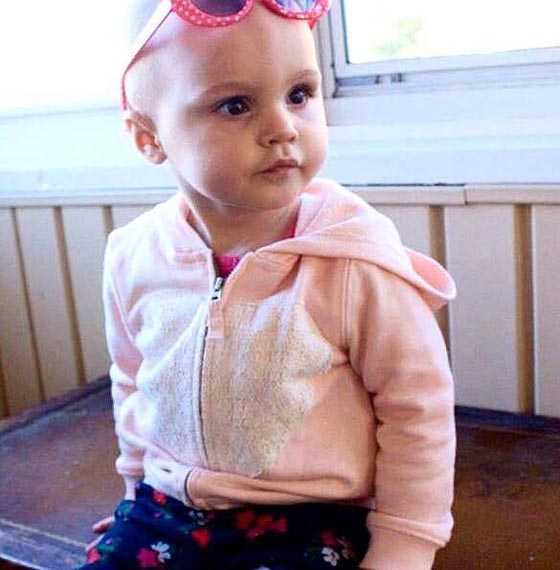 صور وفيديو.. اب يقتل طفلته بدافع الغيرة بعد ان شفيت من السرطان صورة رقم 12