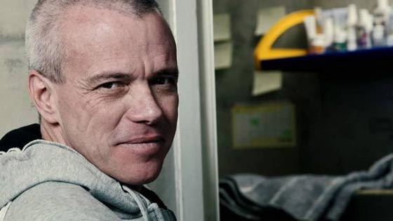 اخطر رجل في العالم قتل 300 شخص وفجّر 200 سيارة وخطف رئيس بلاده صورة رقم 12