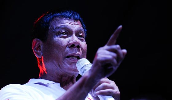 رئيس الفلبين يشبّه نفسه بهتلر: يسعدني ان اذبح 3 ملايين مدمن! صورة رقم 6