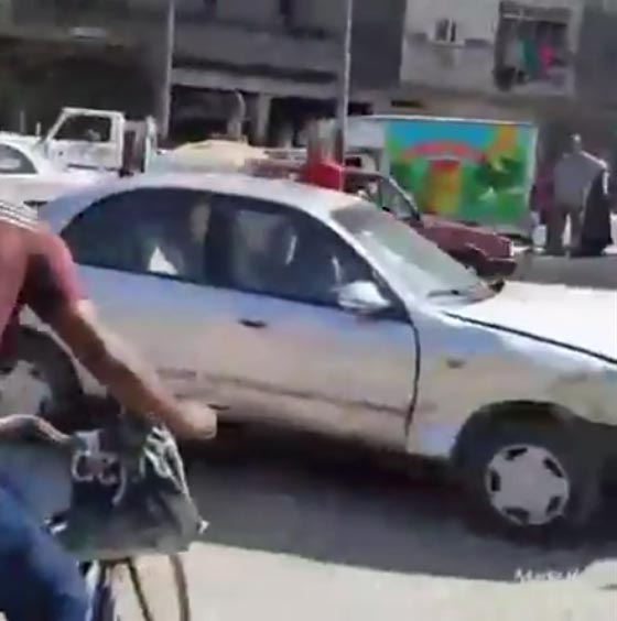 فيديو وصور.. اغرب انتقام لشاب صعيدي من رجل صدم سيارته صورة رقم 4