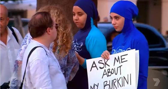 طرد مسلمة استرالية وصلت الى شاطئ فرنسي ترتدي البوركيني! صورة رقم 2