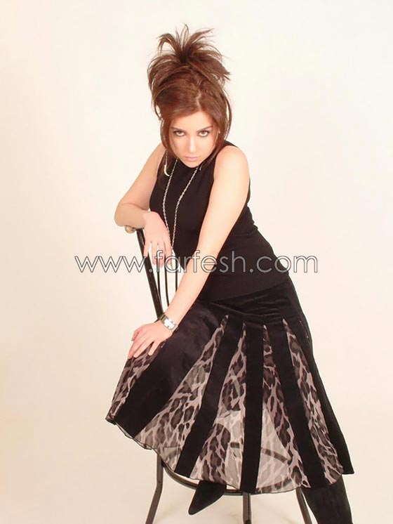 صور فنانات رائعات وخلابات، قصيرات لكن جميلات! صورة رقم 6