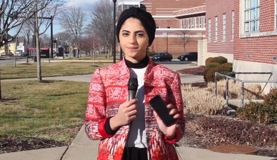  الطالبة ملاك آل داوود: أول مذيعة محجبة سعودية بقناة أمريكية صورة رقم 3