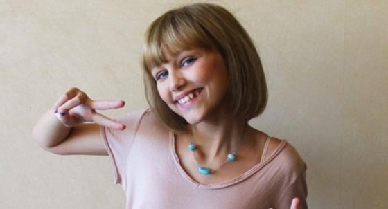 تايلور سويفت ترسل باقة زهور لشبيهتها الطفلة الفائزة في أميريكان غوت تالنت  صورة رقم 20