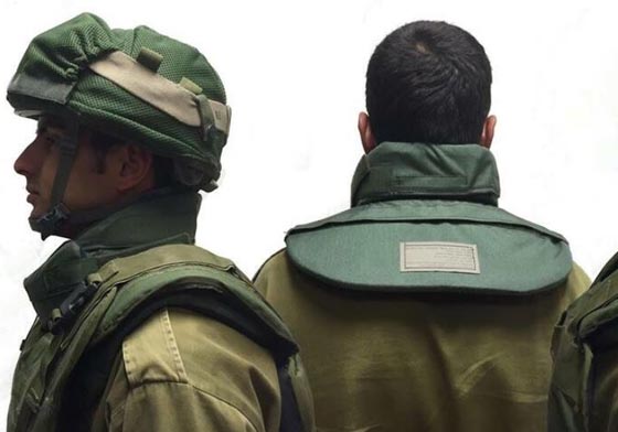 توزيع سترات واقية تحمي الرقبة في اسرائيل صورة رقم 1 توزيع سترات واقية تحمي الرقبة في اسرائيل صورة رقم 1