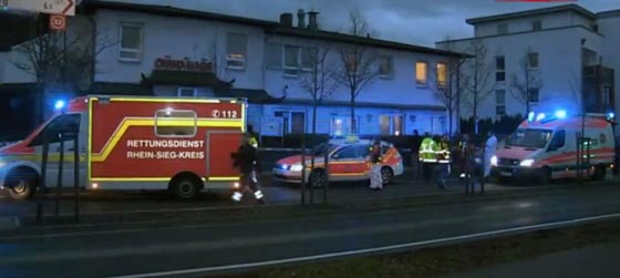 لاجئ سوري يعاقب زوجته ويرمي أطفاله من مبنى عالي صورة رقم 4 لاجئ سوري يعاقب زوجته ويرمي أطفاله من مبنى عالي صورة رقم 4