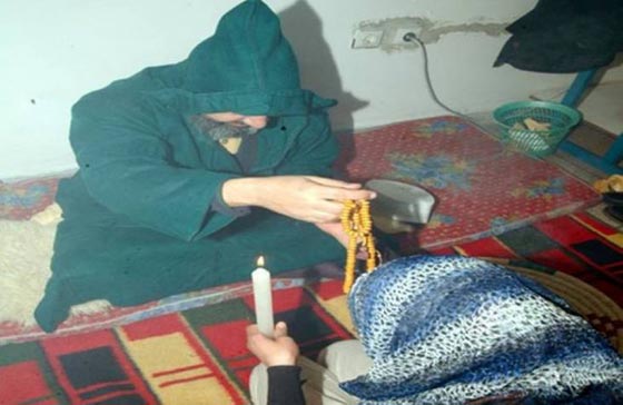 دجال مصري يتقاضى آلاف في الجلسة ويصوّر النساء صور فاضحة صورة رقم 1 دجال مصري يتقاضى آلاف في الجلسة ويصوّر النساء صور فاضحة صورة رقم 1