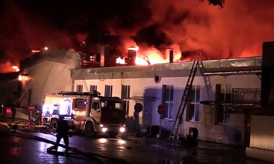 حريق في مستودع يقتل 8 رجال مطافئ في روسيا صورة رقم 2