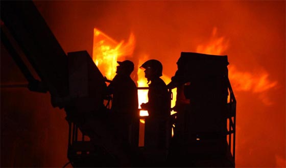 حريق في مستودع يقتل 8 رجال مطافئ في روسيا صورة رقم 5