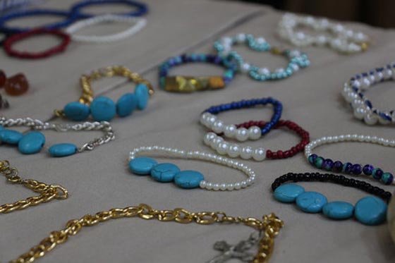 شاب غزي يمتلك كنزا من القطع الاثرية بعضها يعود الى قبل الميلاد صورة رقم 9 شاب غزي يمتلك كنزا من القطع الاثرية بعضها يعود الى قبل الميلاد صورة رقم 9